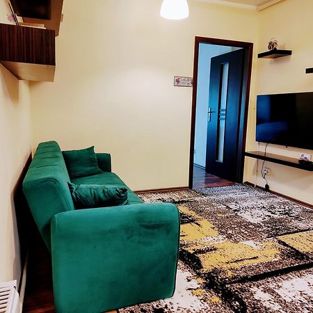 Apartament Cu 3 Camere Popesti-Leordeni Eksteriør bilde